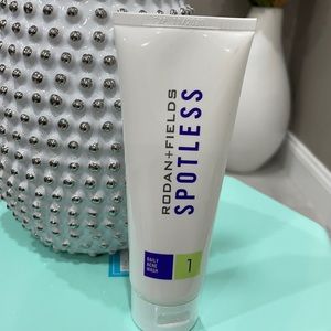 RODAN + FIELD SPOTLESS